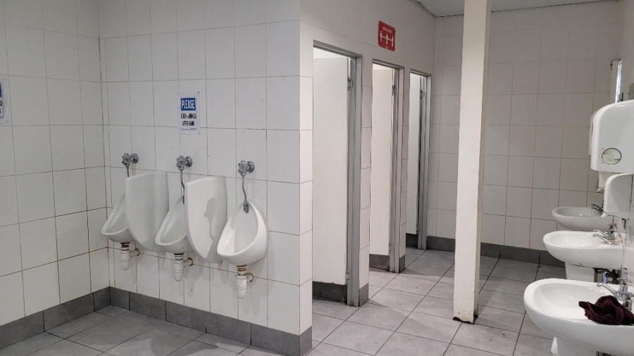 To Let Commercial Property for Rent in Montague Gardens Western Cape